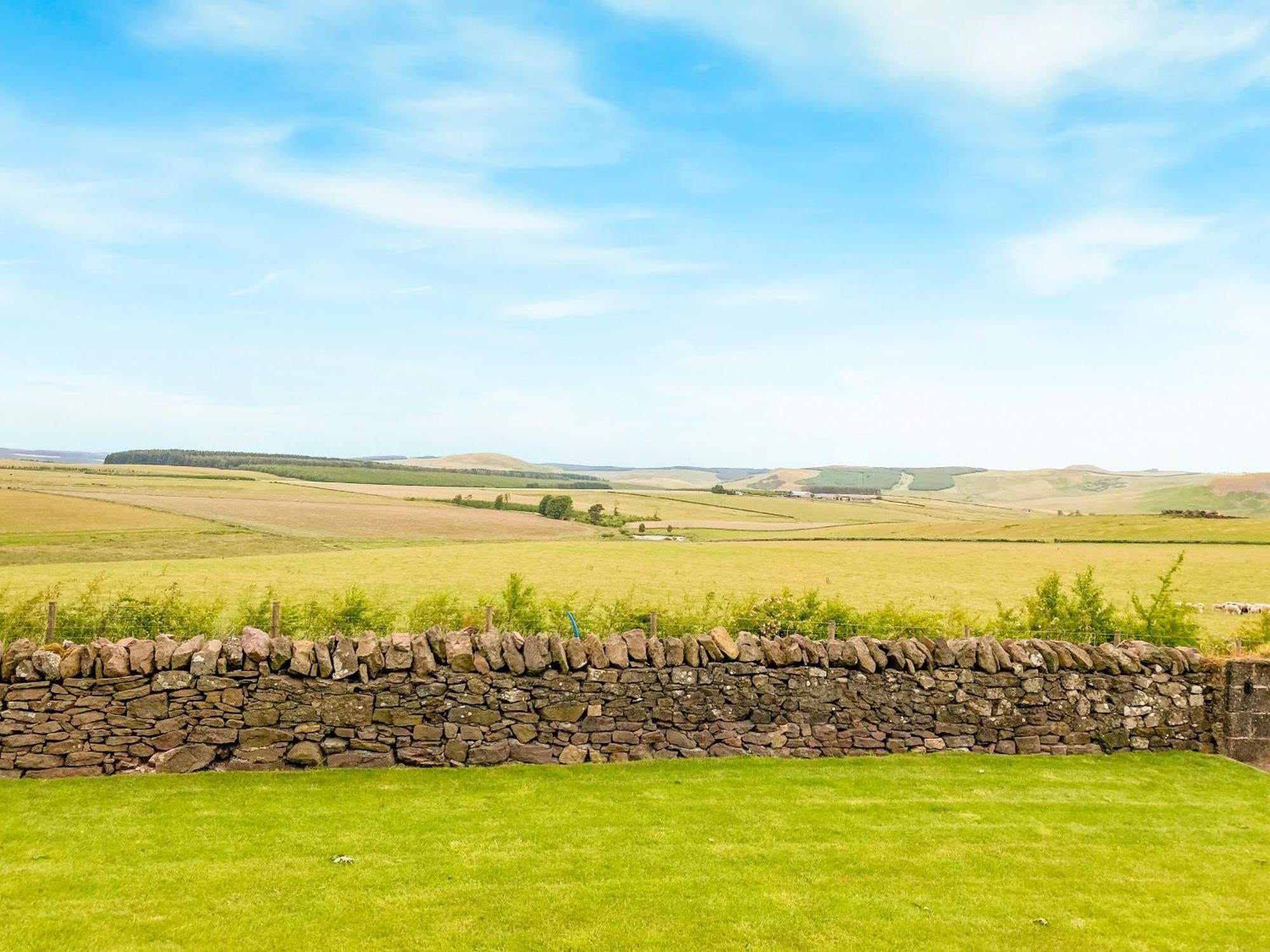 South Riccalton Farm Cottage Oxnam エクステリア 写真